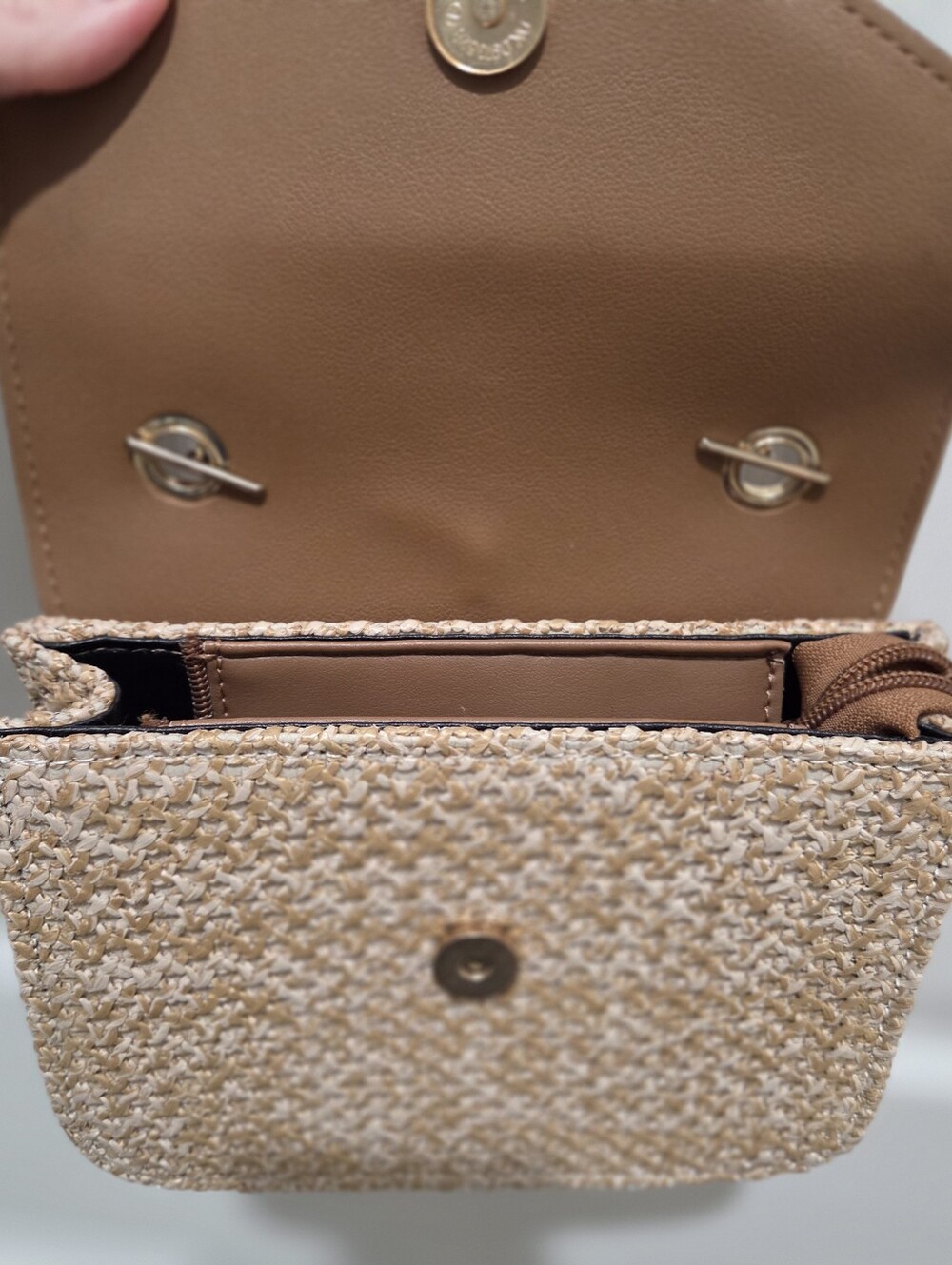 Summer Basket Weave Crossbody Chain - Picture 3 of 5